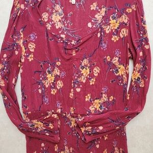 Maurices dressy top size small